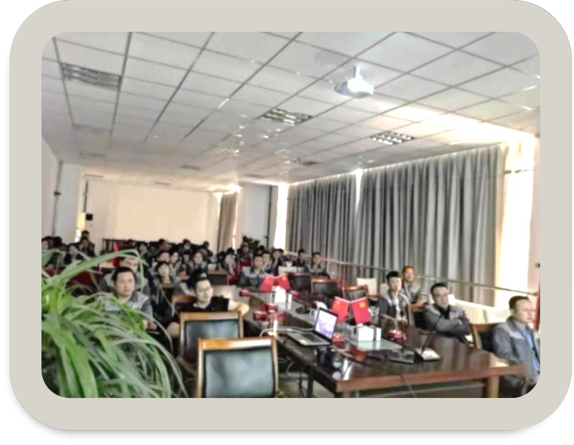 飲水思源念黨恩   同心共鑄金葉夢——“喜迎祖國70華誕”紅色電影展映活動