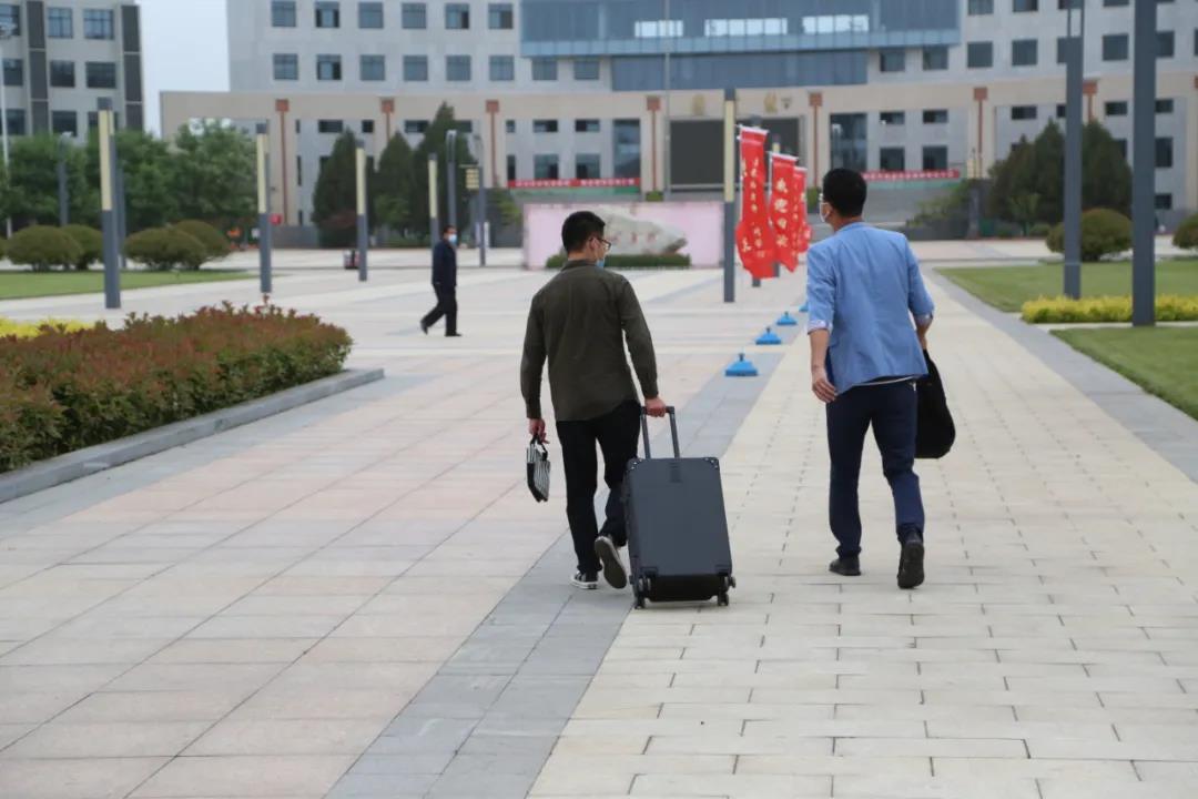 返校第一天 | 初夏的校園 終于等到你！