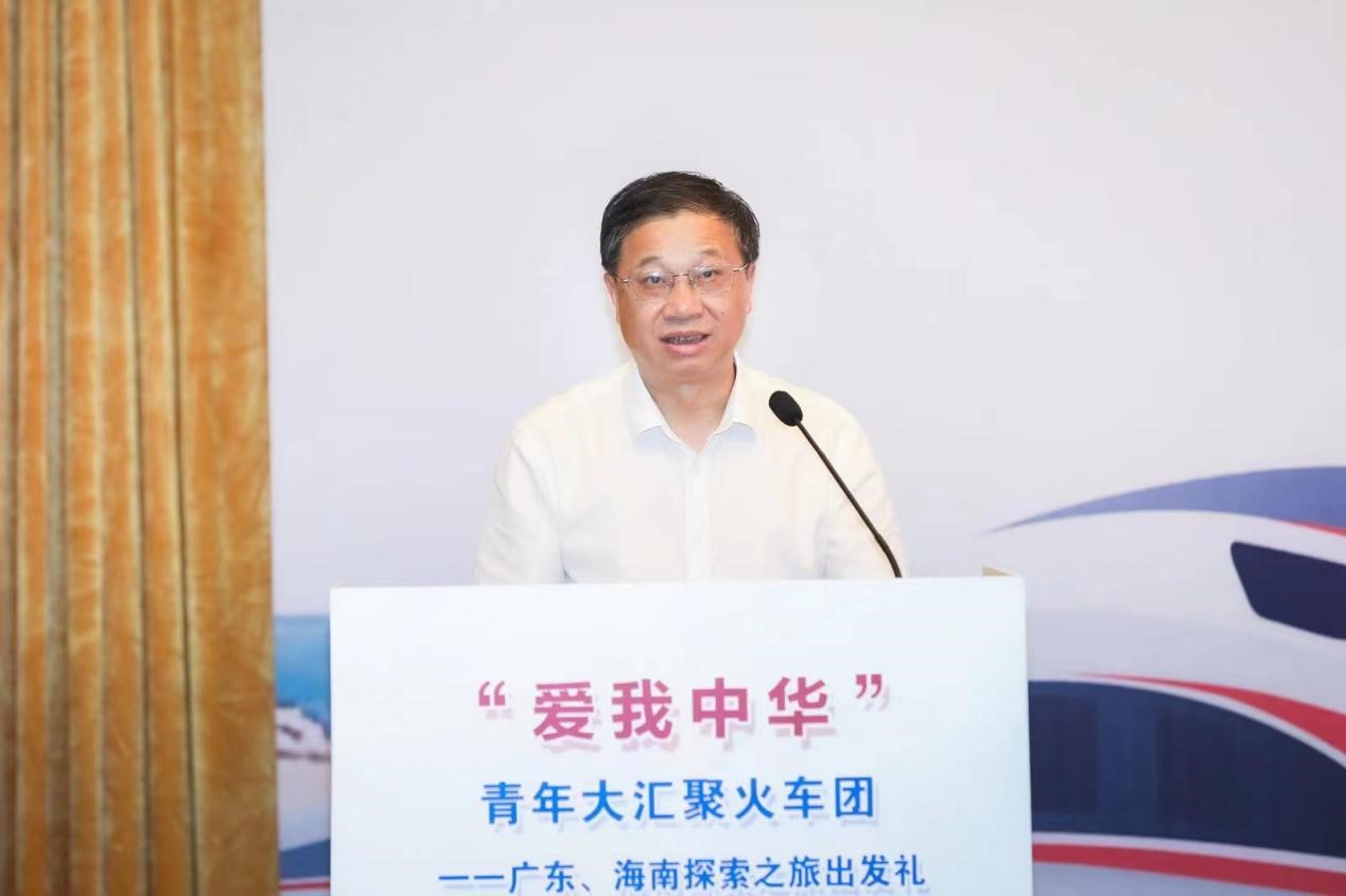 赤膽忠心強教育 同心共筑中國夢 赤膽忠心強教育 同心共筑中國夢