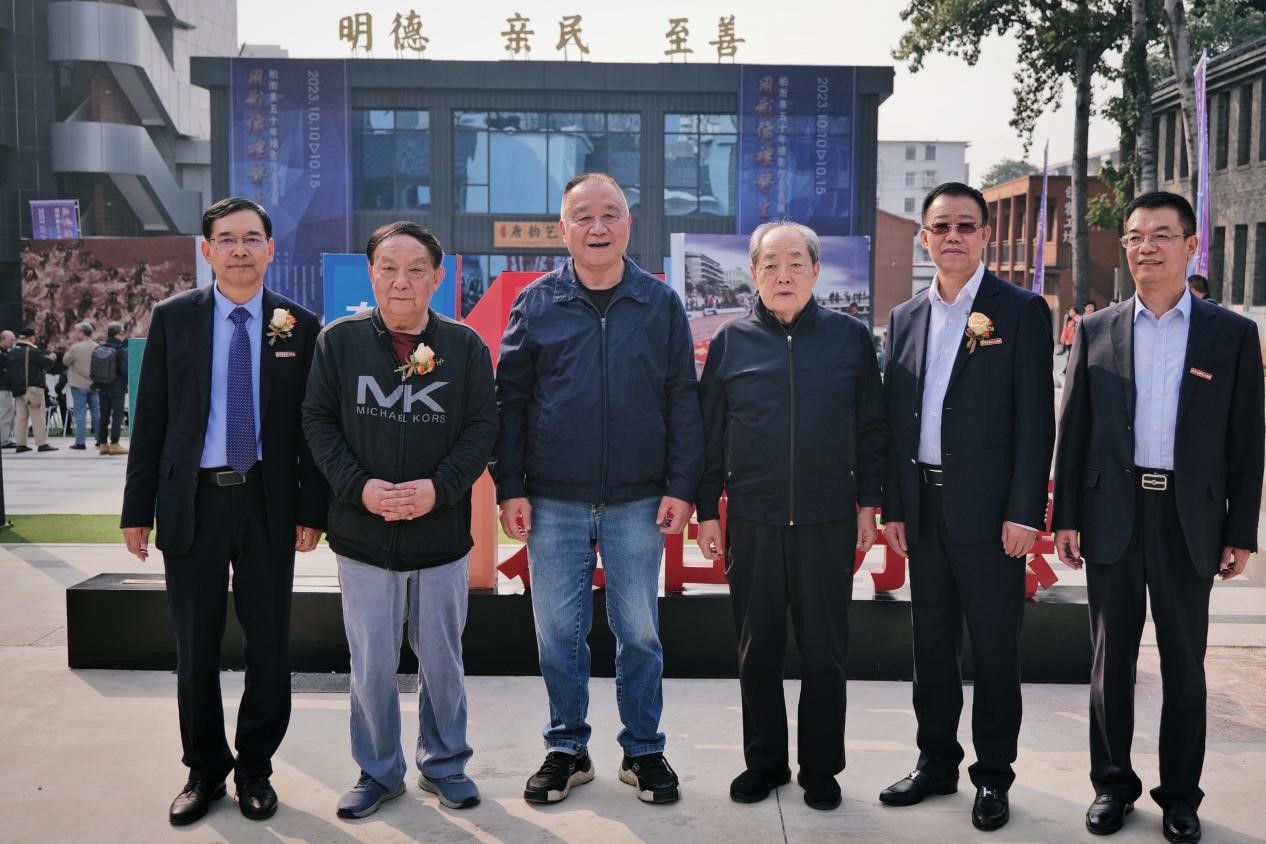 突出特色強(qiáng)專業(yè)，大咖云集共盛會