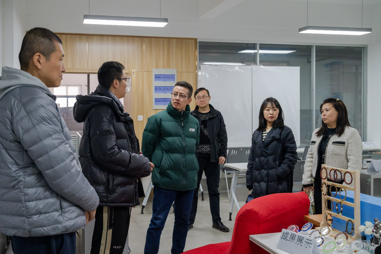 西安明德理工學院「大學生創(chuàng)新創(chuàng)業(yè)孵化基地」獲批“2023年度市級眾創(chuàng)空間” 西安明德理工學院「大學生創(chuàng)新創(chuàng)業(yè)孵化基地」獲批“2023年度市級眾創(chuàng)空間”