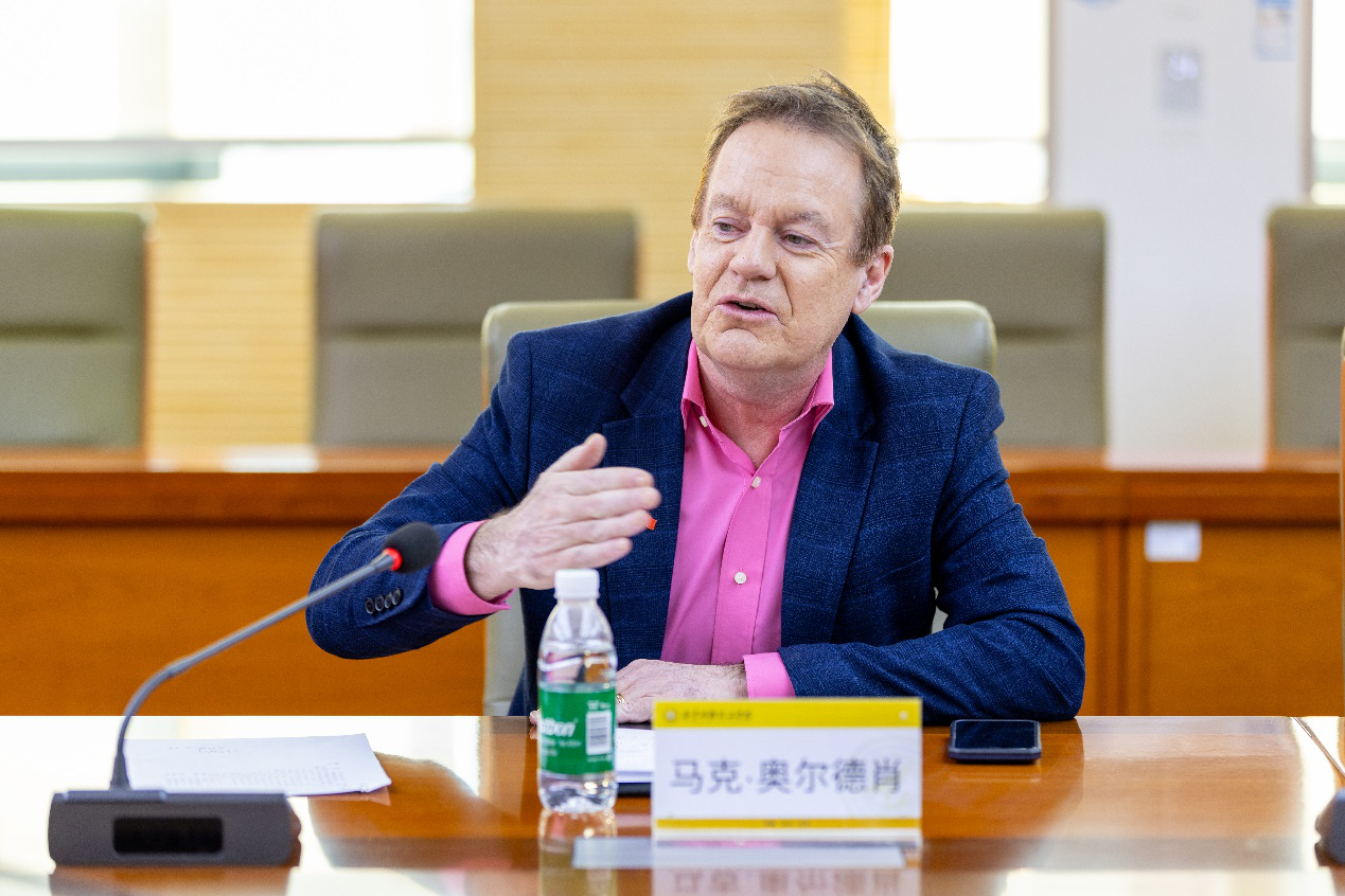 校內(nèi)交流話國(guó)際合作 校外研修強(qiáng)教師隊(duì)伍 明德學(xué)院扎實(shí)推進(jìn)教育事業(yè)高質(zhì)量發(fā)展