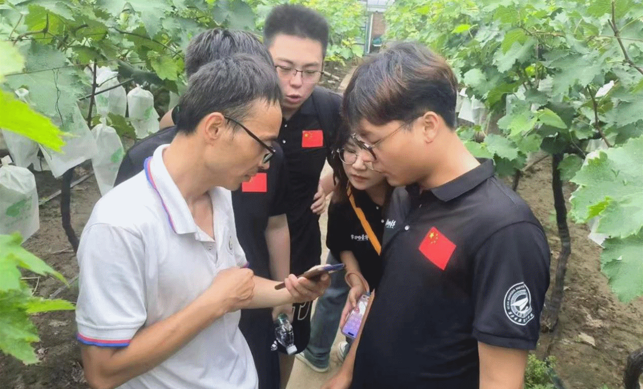 百名學(xué)子訪百企 百名學(xué)子訪百村 西安明德理工學(xué)院開展“四百工程”專項(xiàng)活動(dòng)(下) 百名學(xué)子訪百企 百名學(xué)子訪百村 西安明德理工學(xué)院開展“四百工程”專項(xiàng)活動(dòng)(下)