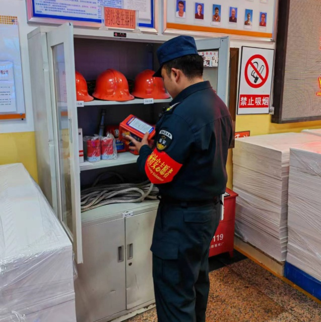 多項(xiàng)措施有效并舉 用實(shí)際行動(dòng)切實(shí)筑牢企業(yè)安全生產(chǎn)防線 金葉科教集團(tuán)深入開(kāi)展2024年安全管理專項(xiàng)行動(dòng)之煙配產(chǎn)業(yè)篇